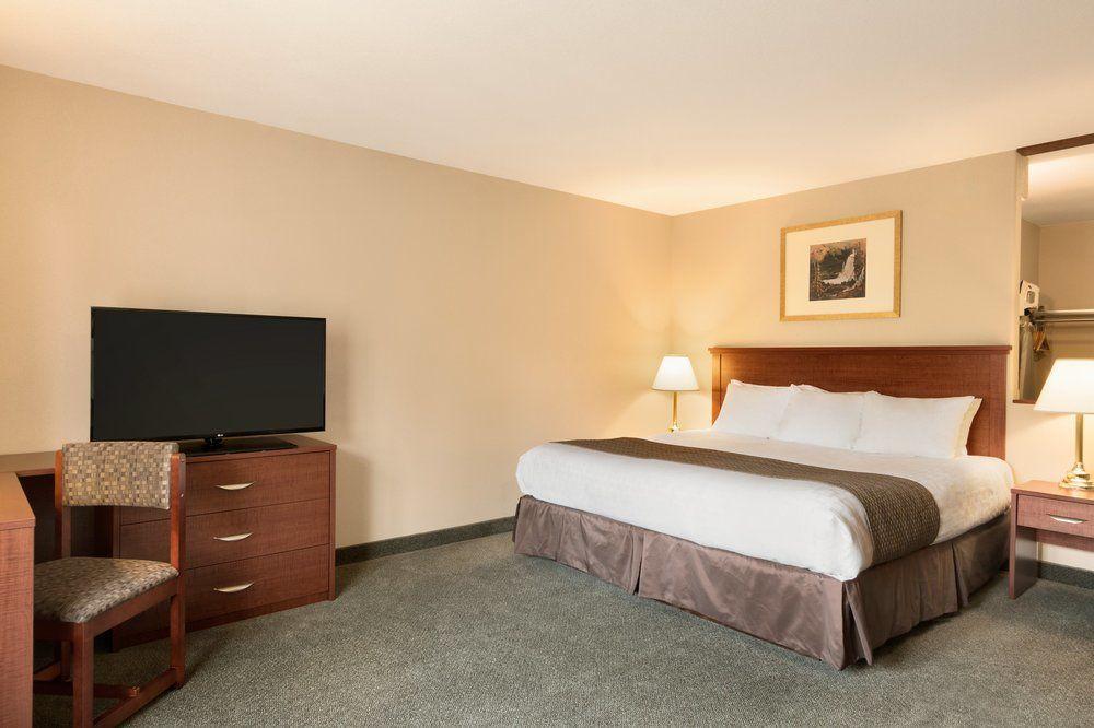 Days Inn By Wyndham Thunder Bay North Экстерьер фото